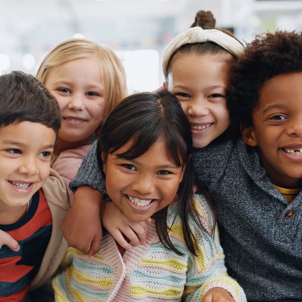 Group of students smiling 