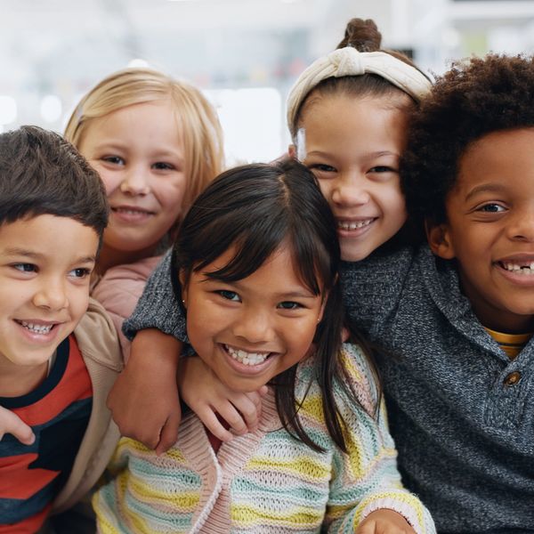 Group of students smiling 