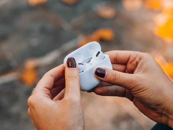 AIRPODS INVENTORY – DIRECT BULK SUPPLY,WORLDWIDE DELIVERY
