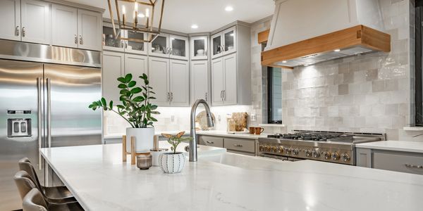 Captivating White Slimline Shaker. 