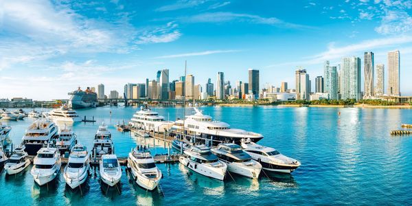 Miami boat tour and yacht rentals nearby