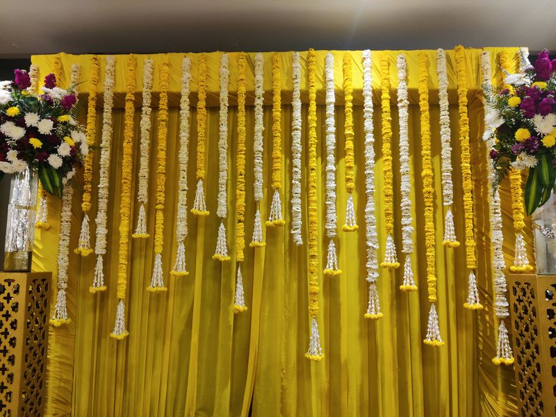 Floral decorations for the bride and groom's pre-wedding rituals. Hindu marriages. Beautiful backgrounds.