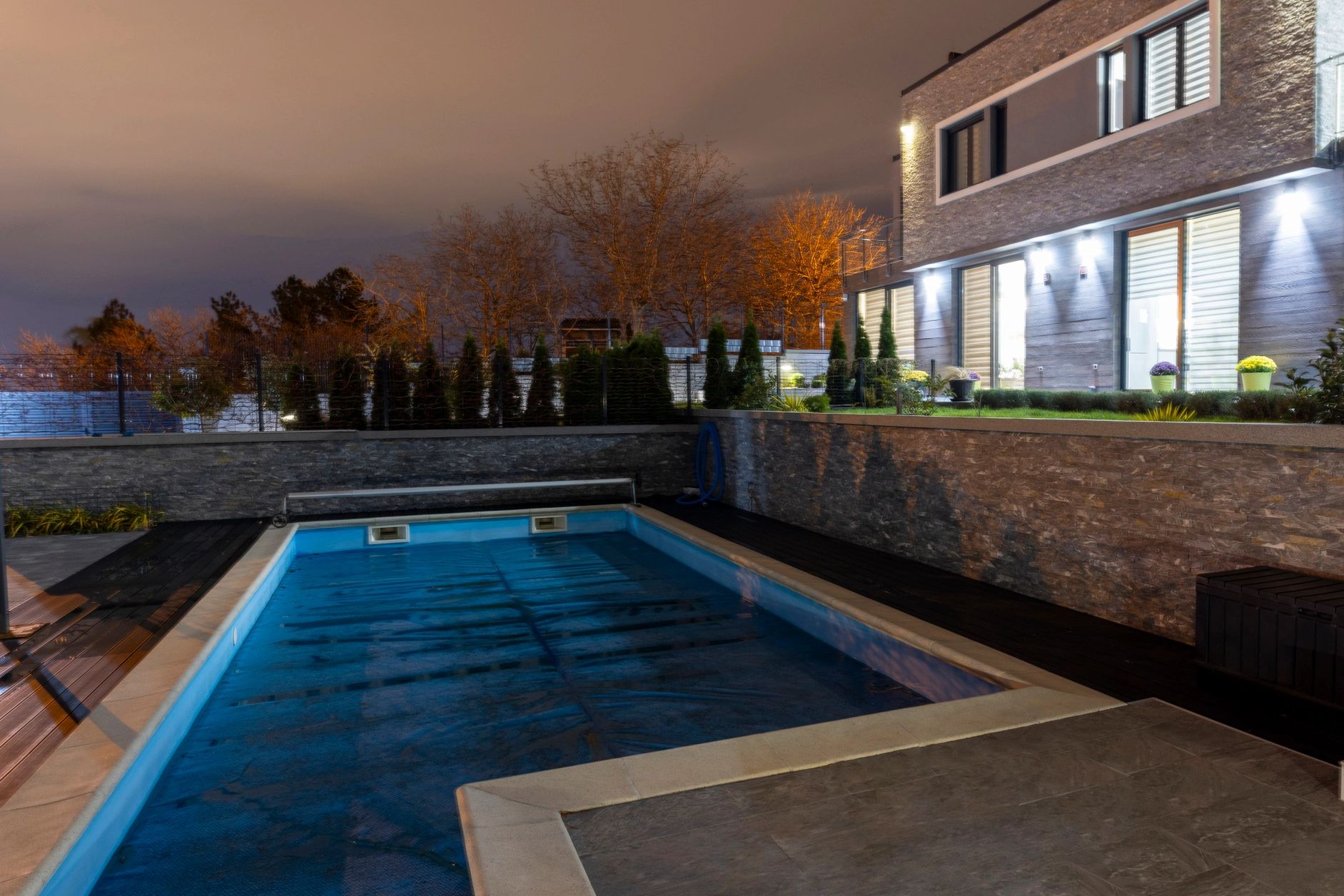 Custom vinyl pool installation in Carthage, MO.