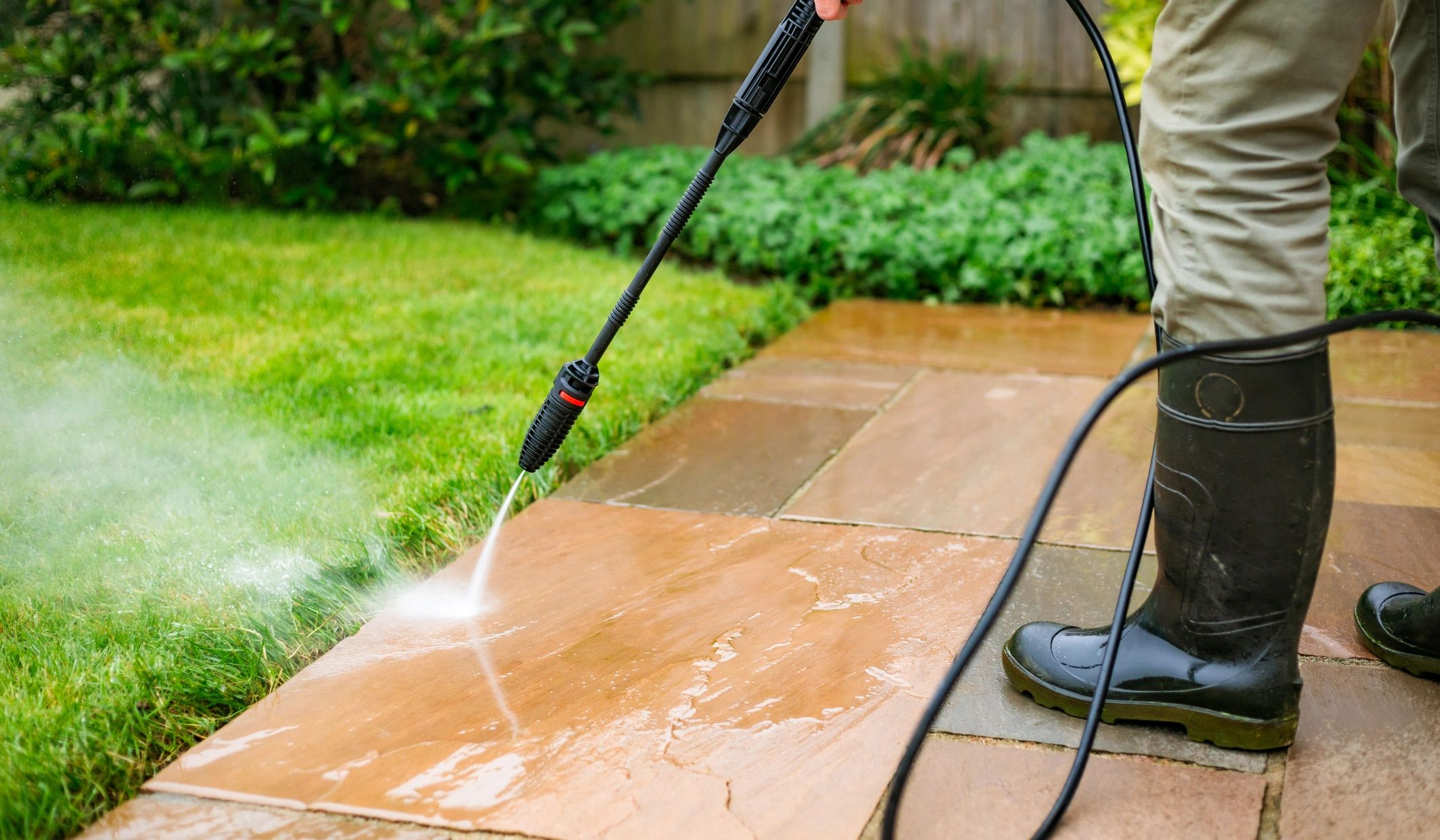 Ladner's Brightside Window & Gutter Cleaning photo 2