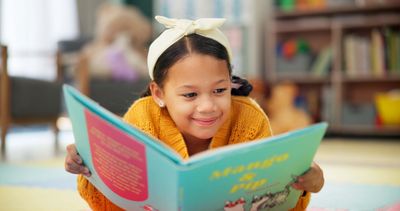 dyslexic student reading