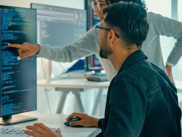 We design and implement tailored systems—Salesforce, HubSpot, Zoho, NetSuite, SAP, Zuora, Mulesoft, 