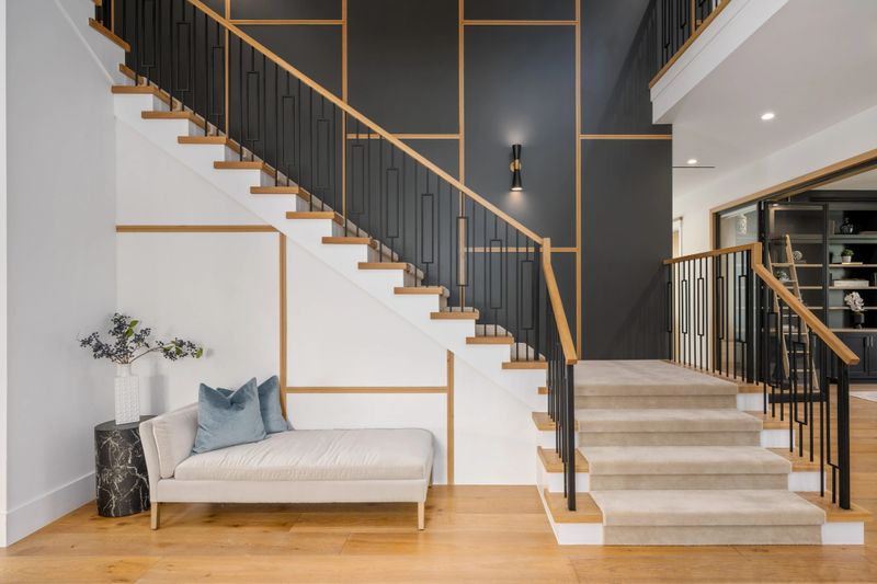 Contemporary house staircase near landing