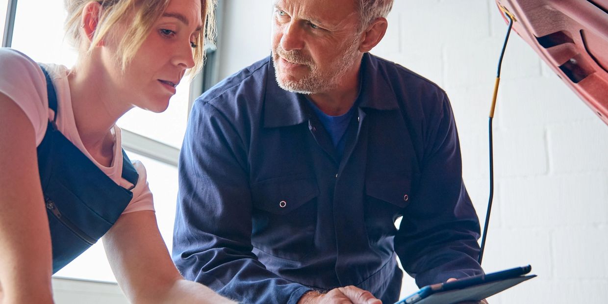  Car body accident, need a estimate for car body repairs 