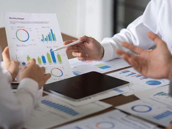 B2B Outbound Sales Strategy and Pipeline Forecasting and Reporting