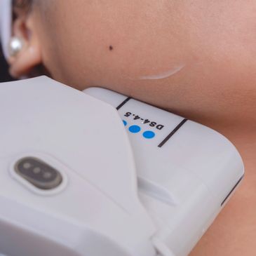 HIFU is a non-invasive skin treatment to stimulate collagen production, lift and tighten the skin