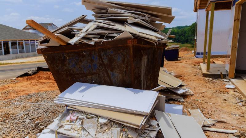 Efficient Junk Removal in Hampstead