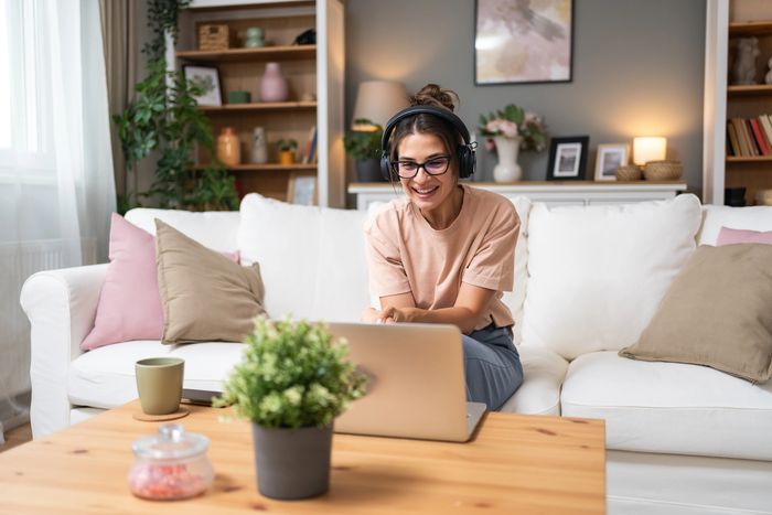Online coaching to support you in your personal, professional and relationship goals. 