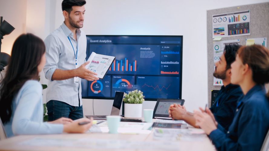 Omi Omar Dreamer - Growth Architect and Digital Marketing Consultant Workspace.
