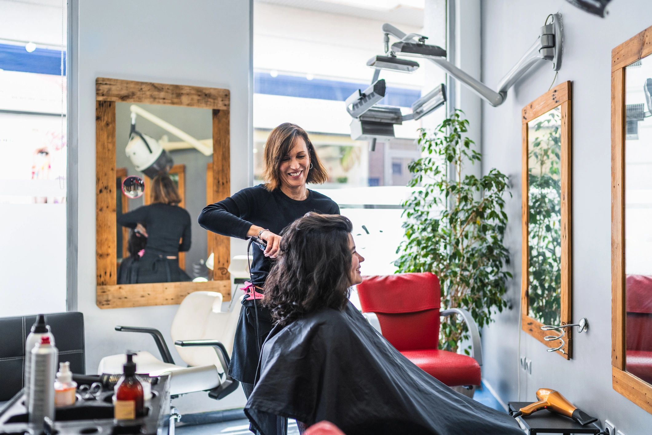 accountant in NYC and NJ for a hair salon in New Jersey and New York City. Brooklyn Queens 