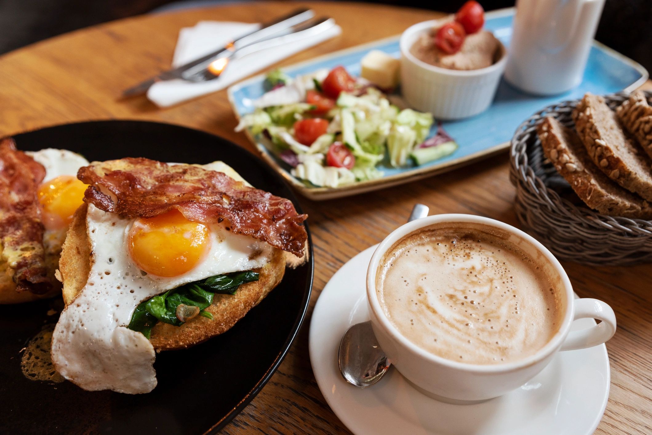 Cafe Dining at Conversations - EAT SIP GATHER
