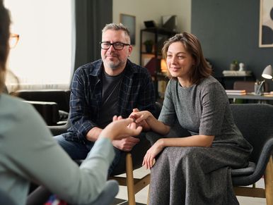 A couple during their therapy session 