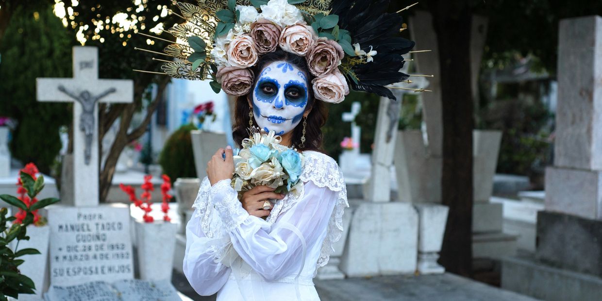 La Catrina wedding dress in cemetery 