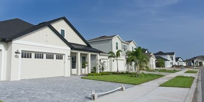 New construction homes on a residential street in Florida