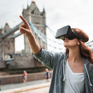 
AR-based historical and educational storytelling.
Interactive tourism and museum experiences.
