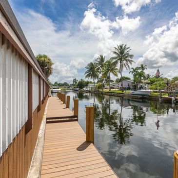 iON MARINE builds quality seawalls and docks