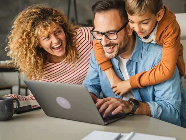 ADQUIRIENDO UN SEGURO 