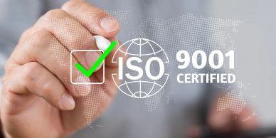 ISO 9001认证标志与打勾符号。
