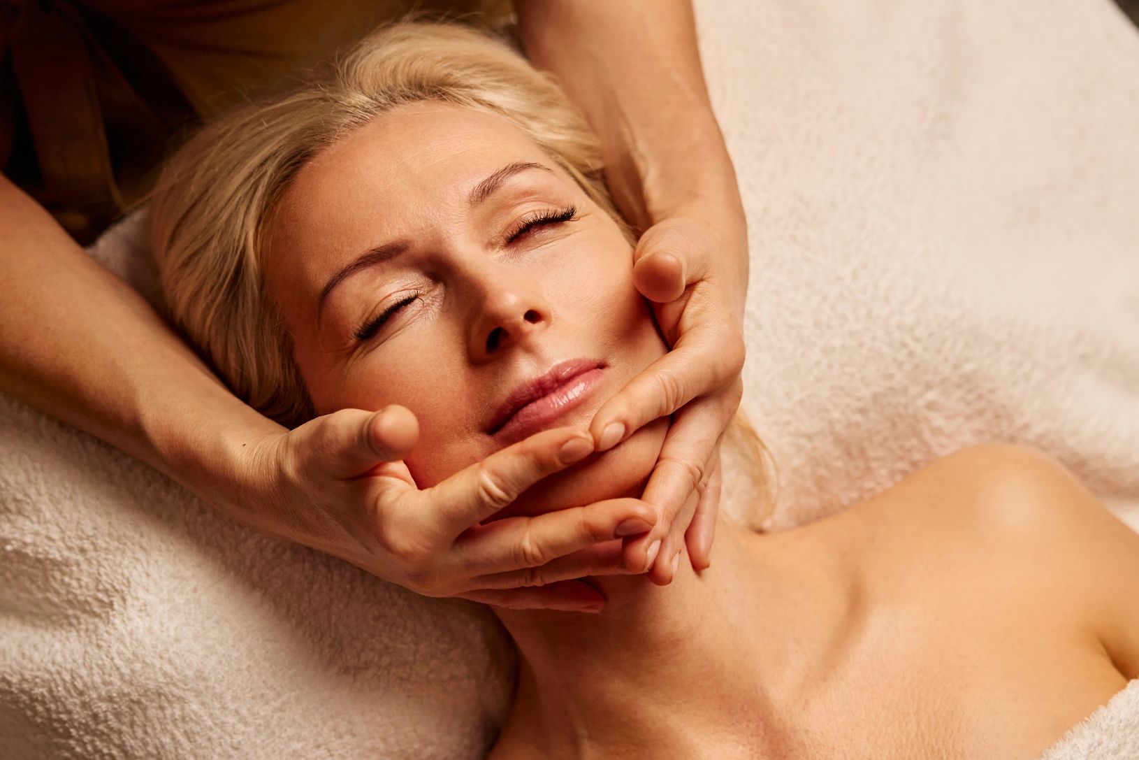 Someone having  spa experience.