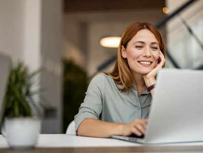 Confident learner engaging online, reflecting RIDSON’s life skills and neuroscience-based approach.