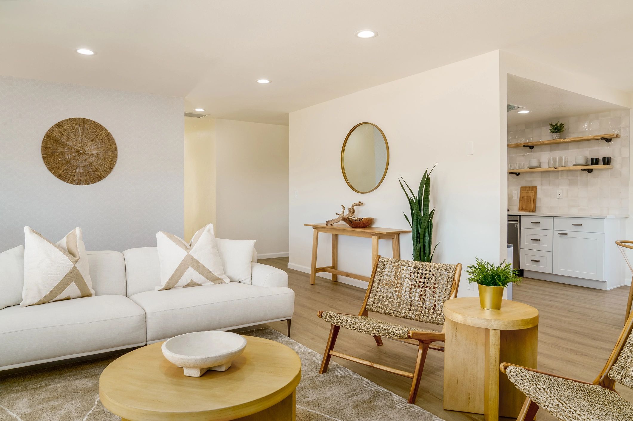 White Sofa 