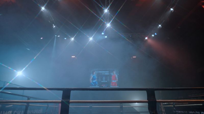 Boxing fight , competition match