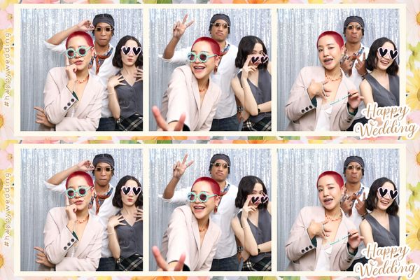 Photobooth in Toronto at wedding