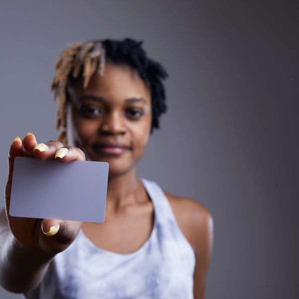 DW Expressions will help you design a nice look to introduce yourself to others and advertise your b