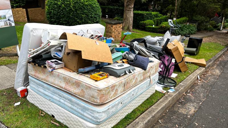 Cheaper Alternative to 1800 Got Junk in Montreal