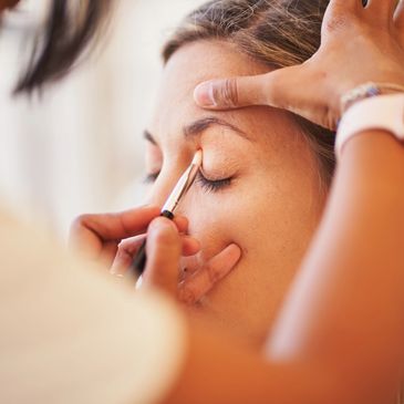 Maquillage professionnel, Manon Ehret maquilleuse professionnelle, cours de maquillage, Manon Ehret