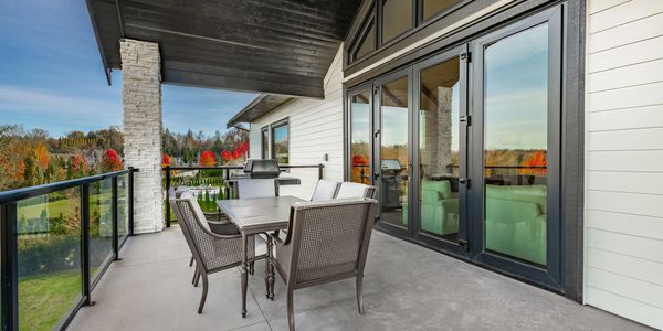 Spacious covered balcony