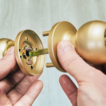 door handle and lock installation