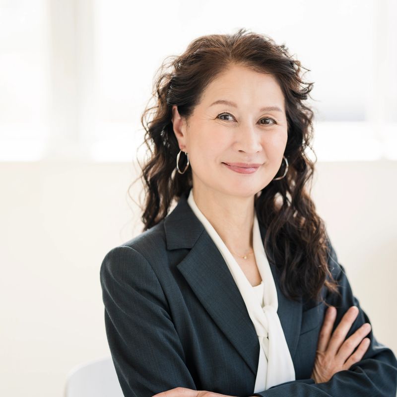 Portrait of a Japanese woman working in an office