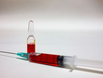 B12 vitamin injection