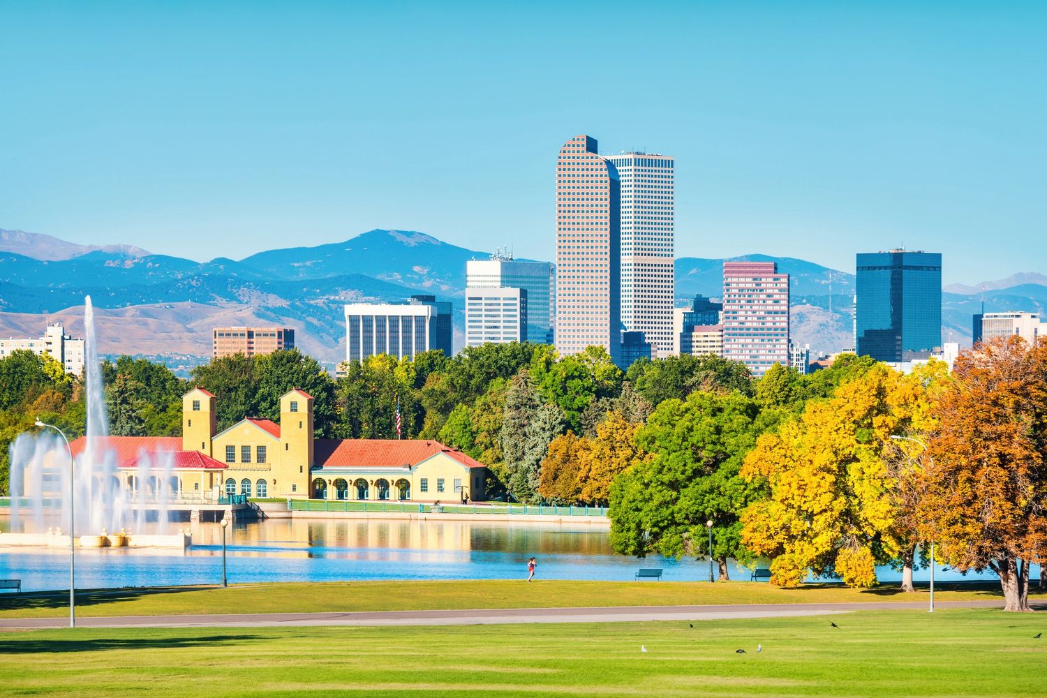 Paralegal Firm, legal research, torts, contracts, business law, civil rights law. Legarl Memoranda