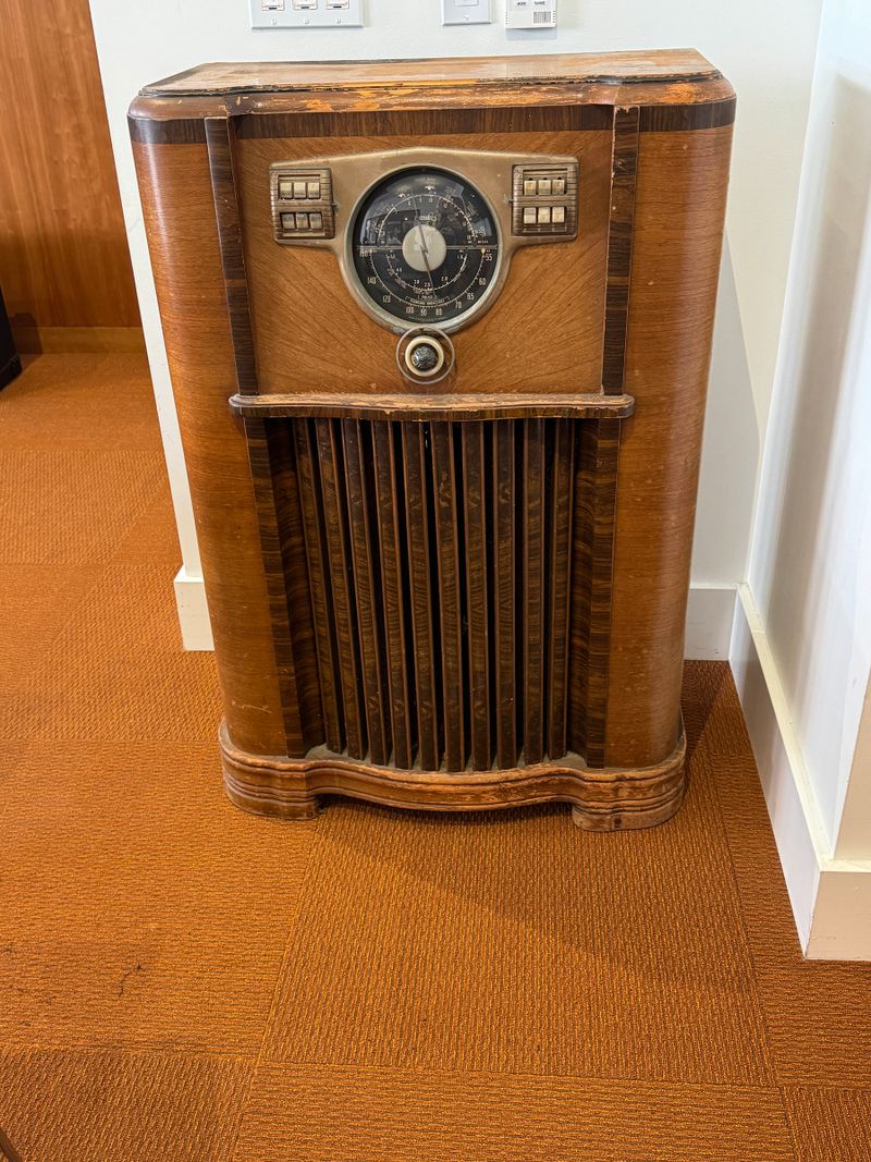 This was the kind of radio we all stared at to hear the WWII news.