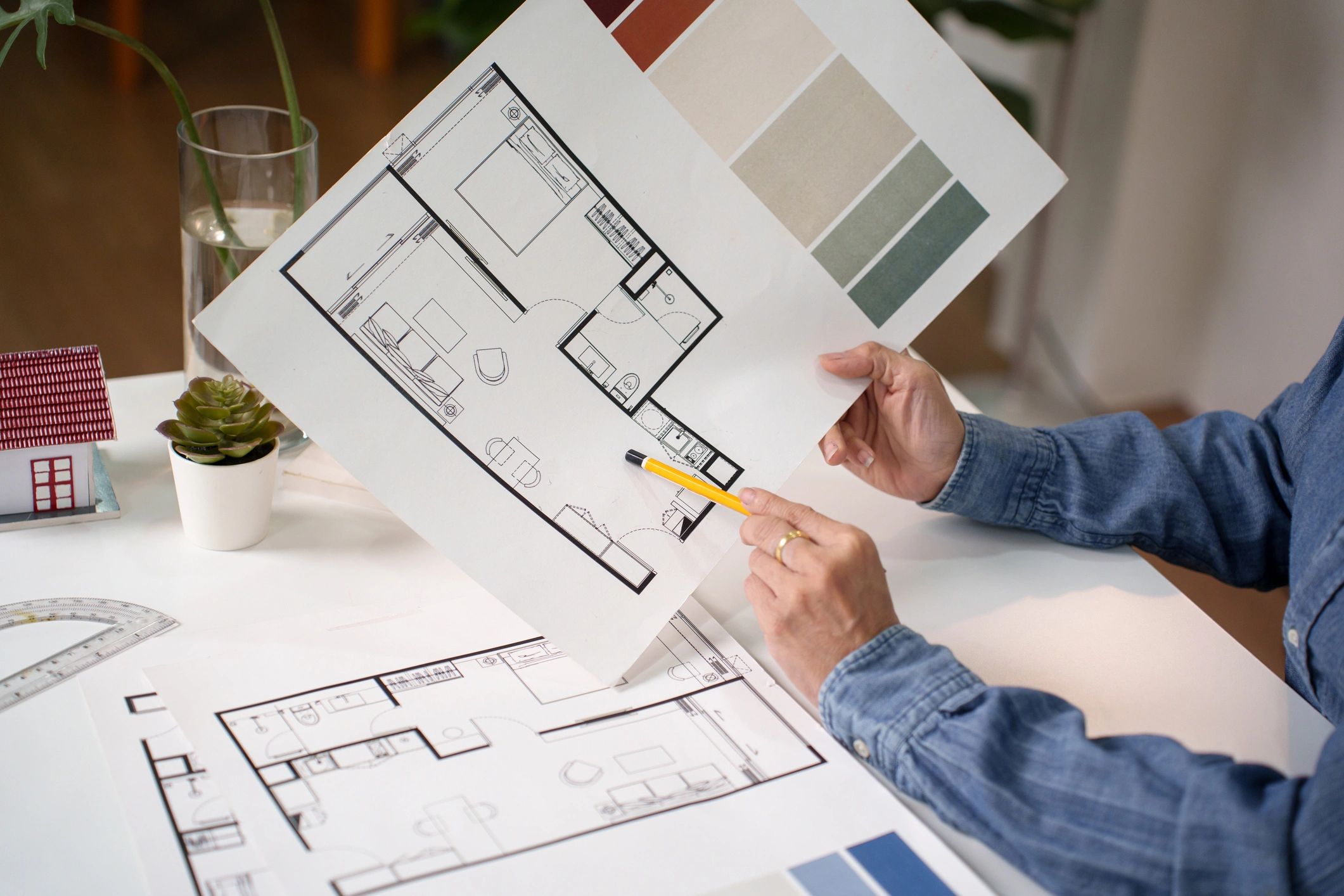 AJC PLANNING DESIGN LTD logo