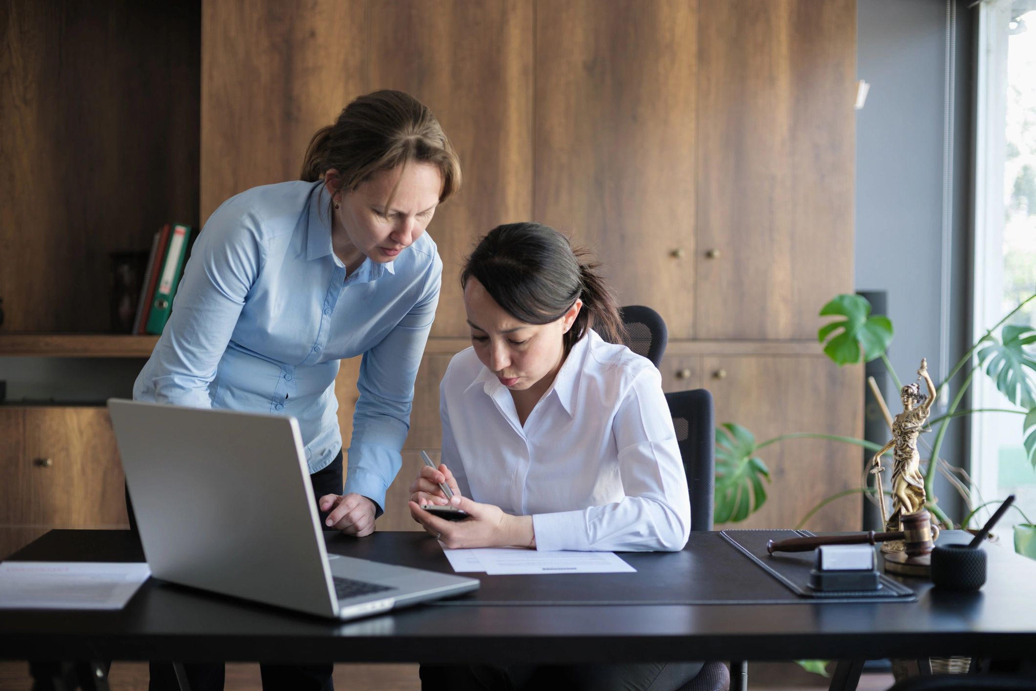 AI Contract Review in Australia: Tools and Best Practices for Lawyers
