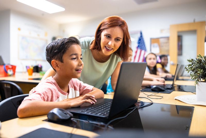 Elementary students in Computer Lab