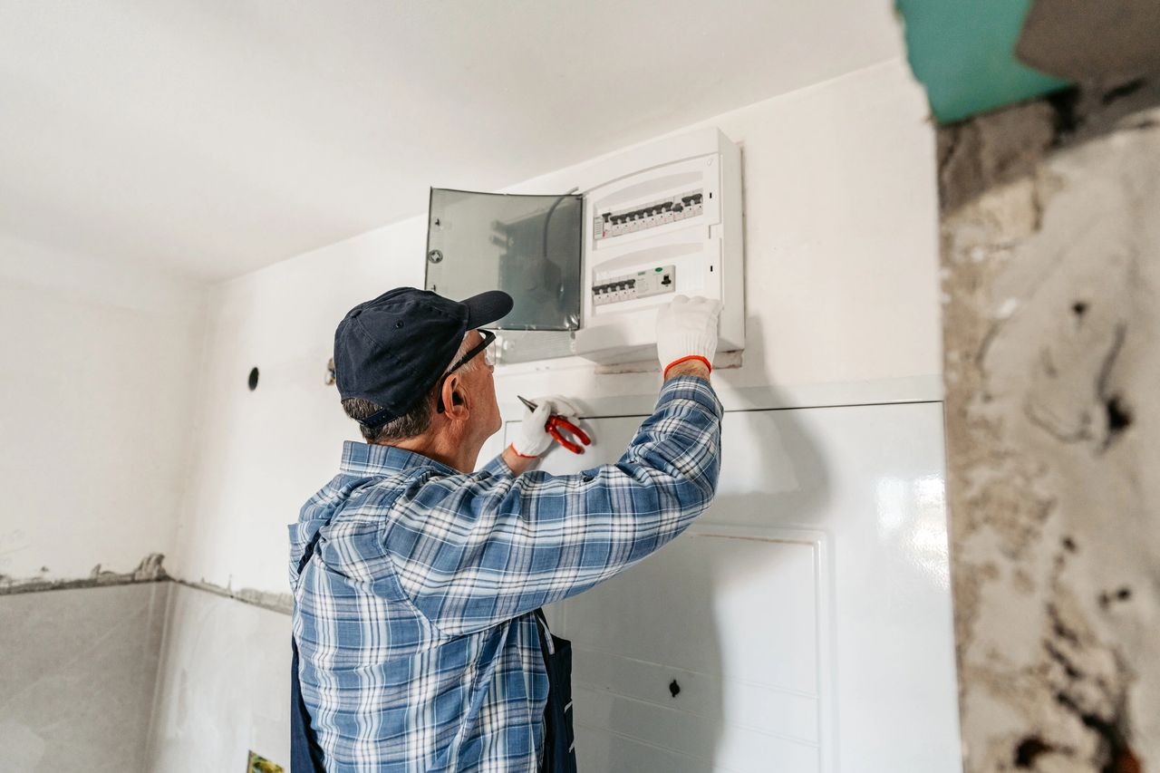 Signs Your Electrical System Needs Upgrade