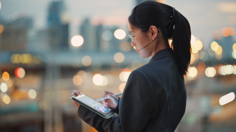 Mapping international trade routes for global partnerships