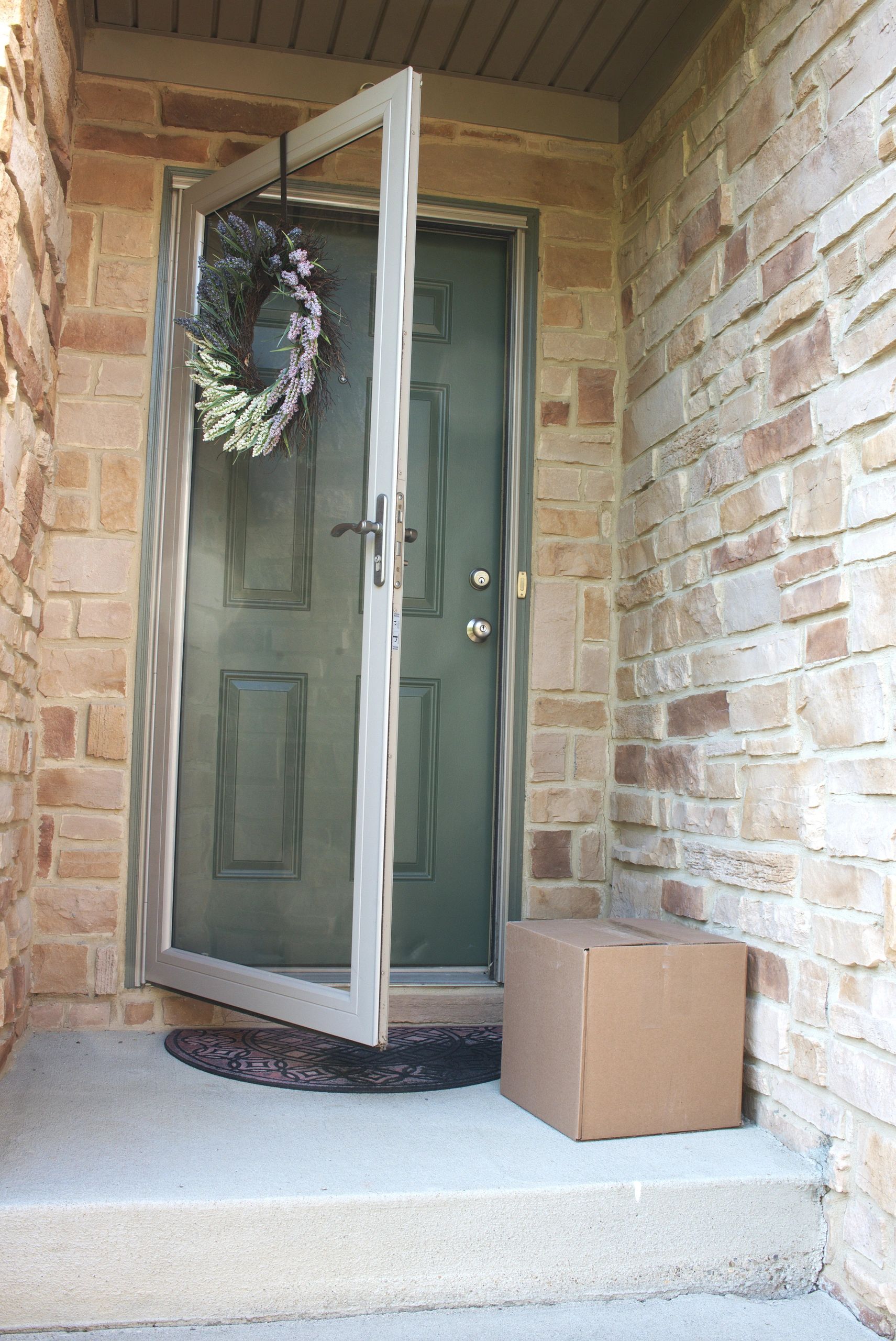 How a Storm Door Lowers Your Energy Bill