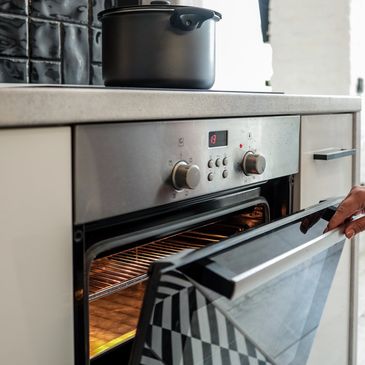 We guarantee oven repairs that meet your expectations—or we’ll make it right, every time.