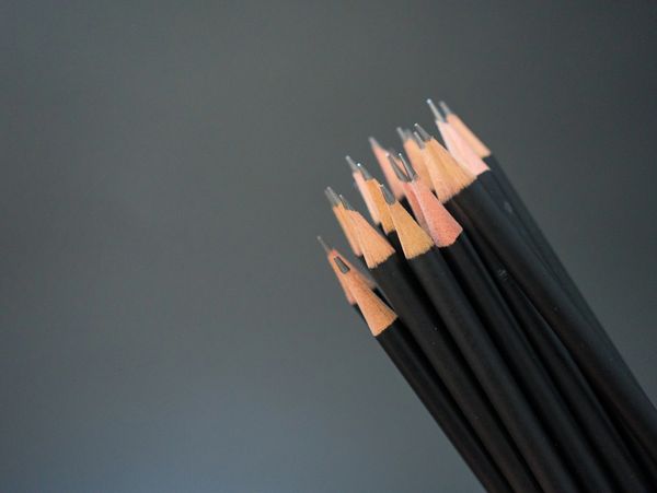 graphite pencils as used by portrait artist, comic artist, pencil drawing artist Jessica archer 