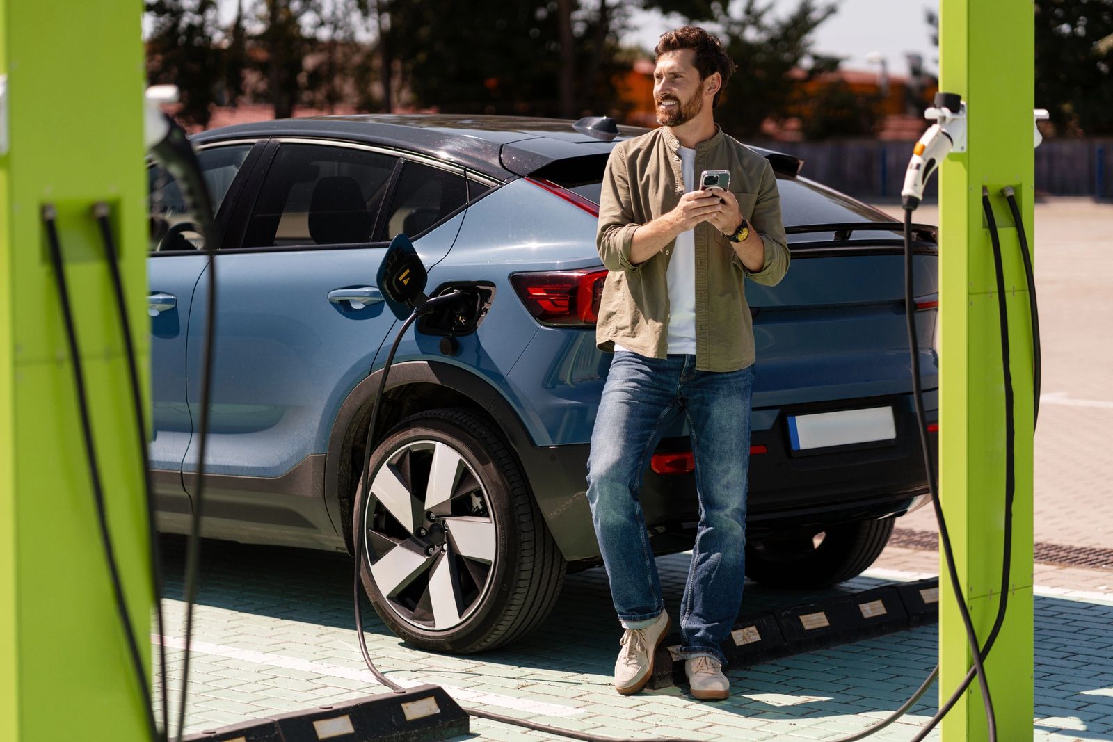 UK pub or restaurant with car park ready for visitor EV charging