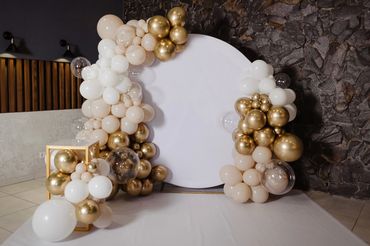 Balloon Garland for event decorating in Jupiter, FL. Palm Beach County